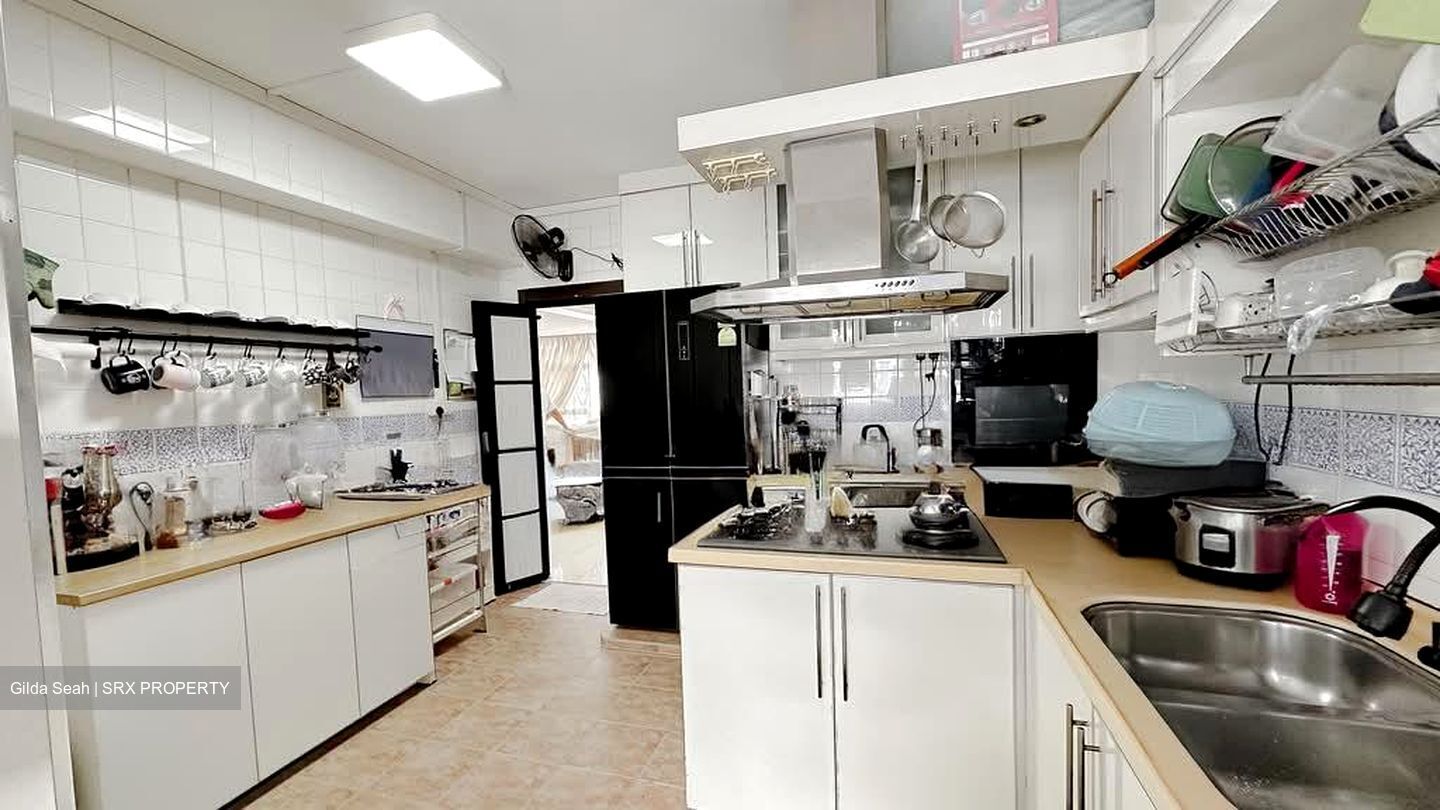 Blk 245 Pasir Ris Street 21 (Pasir Ris), HDB Executive #577376911